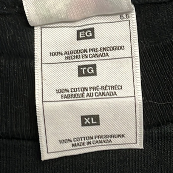 2 for $25 Vintage Y2K graphic t shirt made in Canada size XL - Picture 3 of 6